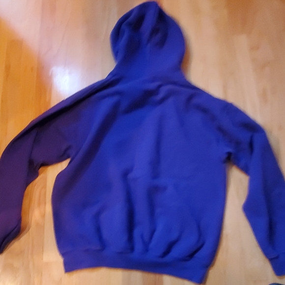 Sweatshirt - Picture 4 of 4